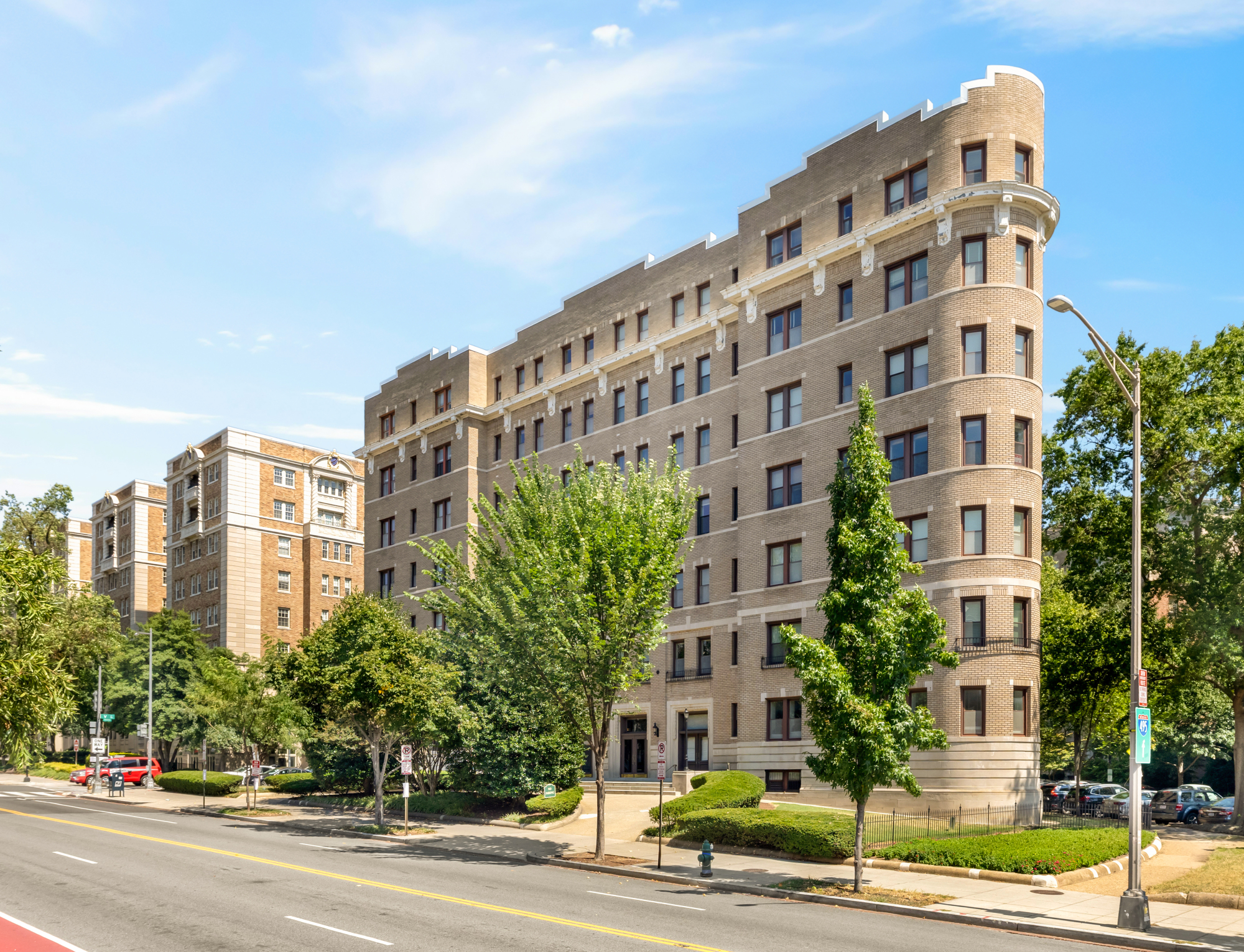 2001 16th Street NW_Exterior